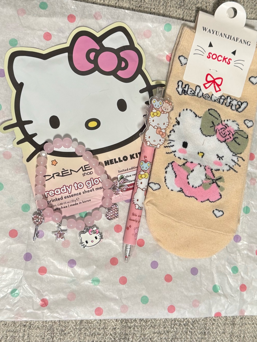 Hello Kitty Bundle - Picture 1 of 4